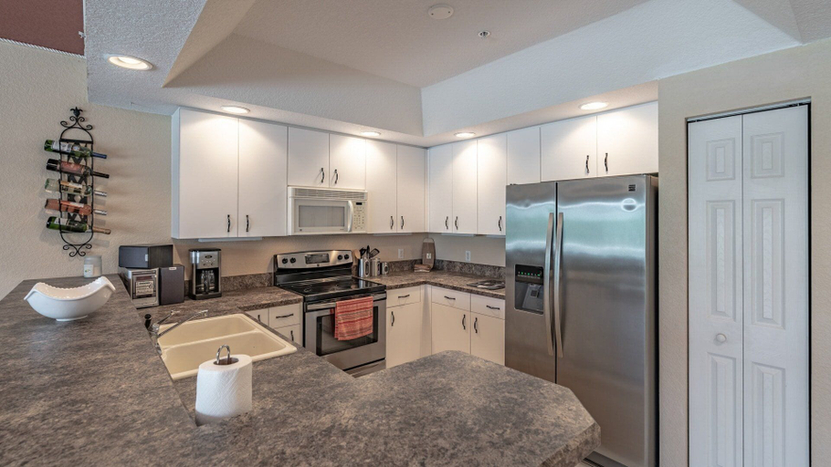 Interior 2, Lemon Bay Townhome, Charlotte
