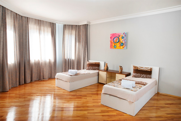 Others 4, Leyla 1 – Apartments, Baku