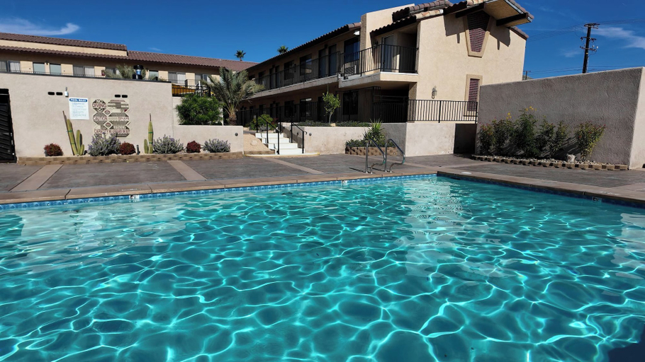 Pool 2, RELAX HOTEL AND SPA, Riverside