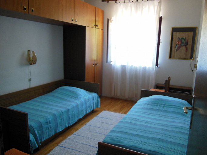 Bedroom 2, Apartment Jakica, Postira