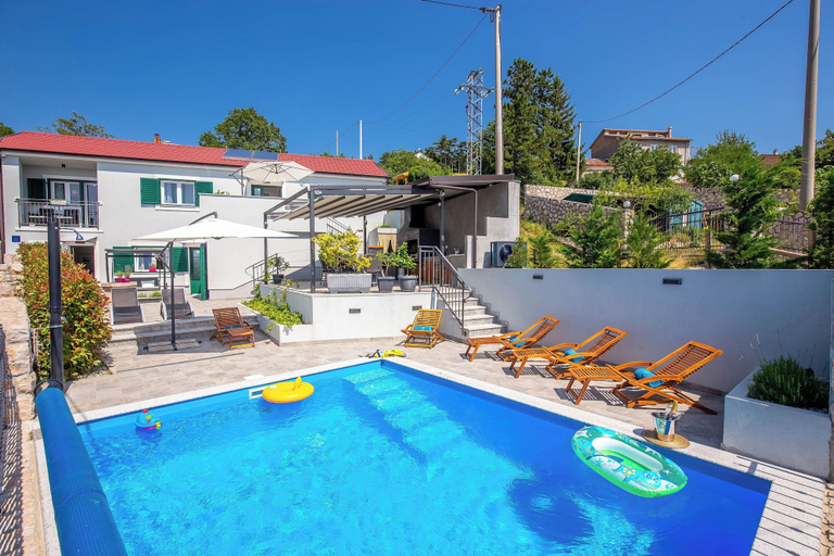 Outdoor pool 4, Villa Rhapsody, Bakar