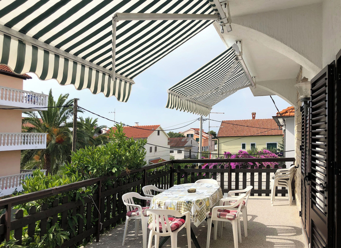 Food & Drinks, Apartments Nada, Vodice