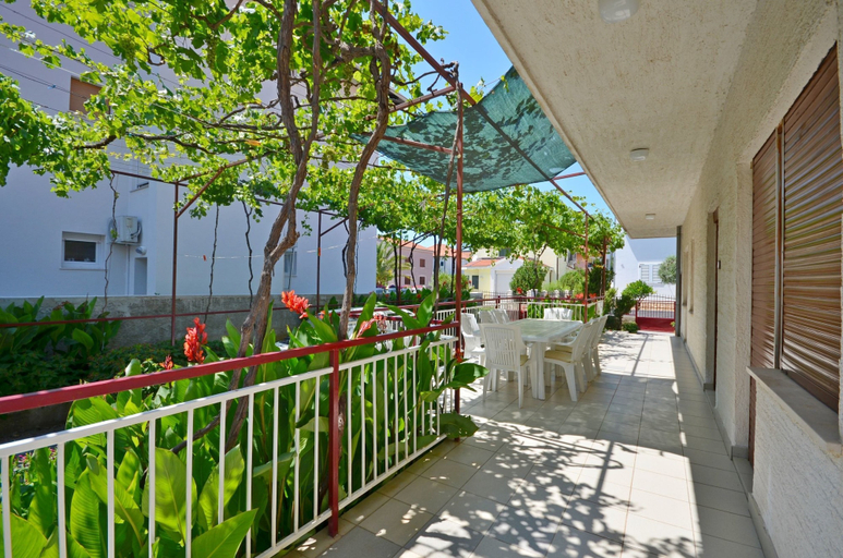 Others 4, Apartments Branko, Vodice