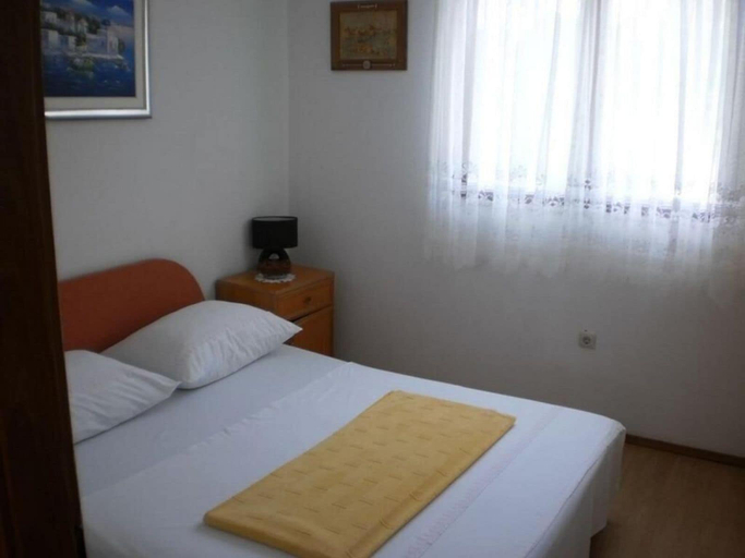 Bedroom, Apartment Tomislav, Okrug