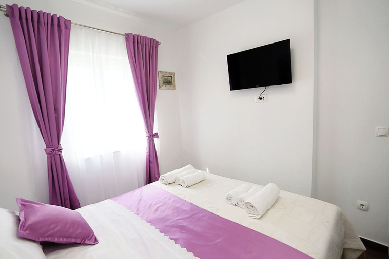 Bedroom 2, Apartment Romarin, Supetar