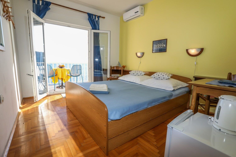 Room 2, Apartment and Rooms Marlene, Hvar
