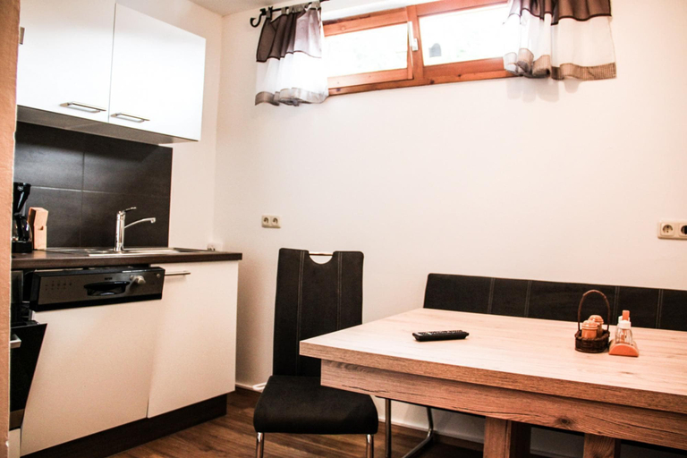 Room 5, Apartment Bauernhof Birkh fl - TOP 1, Zell am See