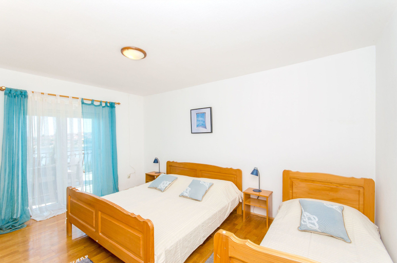Bedroom 3, Apartments Bee Maja, Trogir