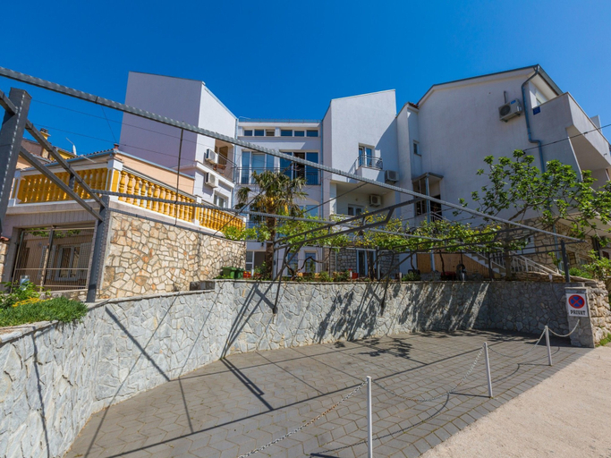 Exterior & Views 2, Apartments Bellamare, Crikvenica