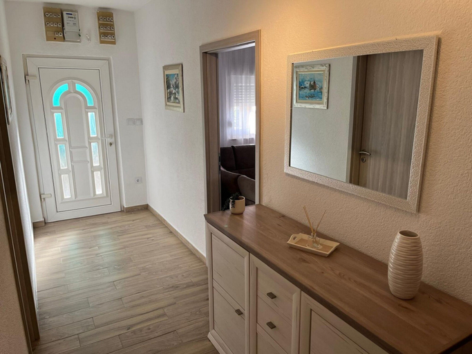 Bathroom 3, House Sea and River, Obrovac