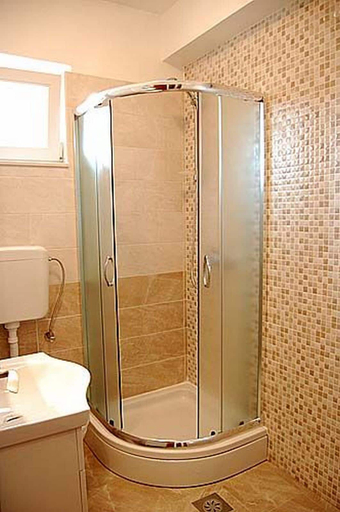 Bathroom 3, House Zdenka, Vodice