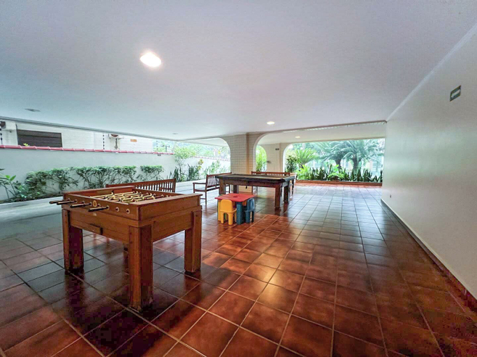 Outdoor dining, Apartamento Enseada 24, Guarujá