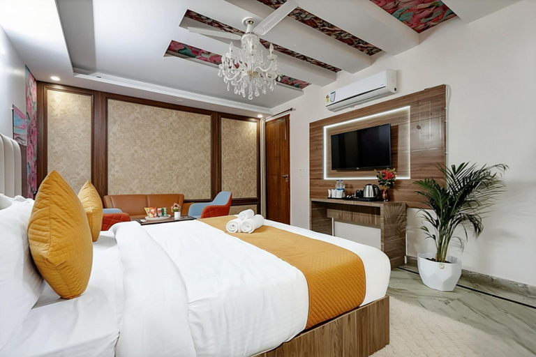 Bedroom 3, Hotel NS Near Delhi Airport, Delhi