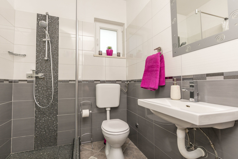 Bathroom, House Lisica, Split