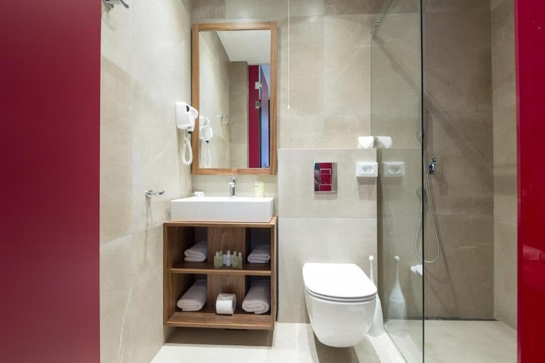 Bathroom 4, Five Points Square - City Center, Belgrade