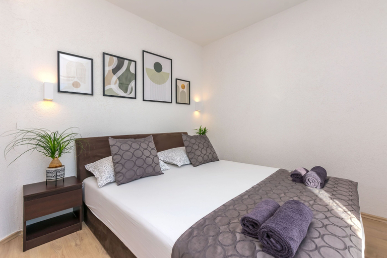 Others 5, Apartments Mladen, Dugi Rat