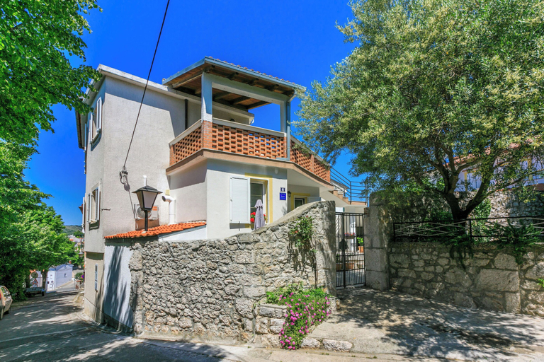 Building design 5, Apartments Tatjana, Novi Vinodolski