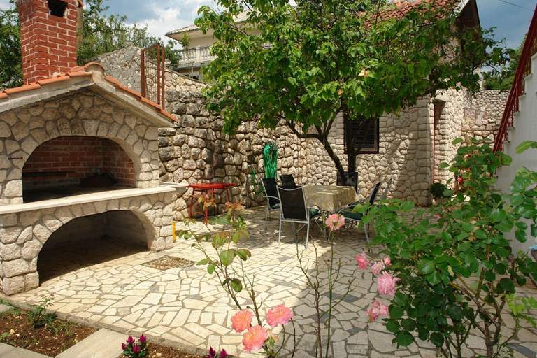 Terrace/patio 3, Apartments Nikolina, Novi Vinodolski