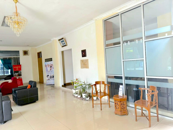 Others 3, Hotel Caredek, Solok