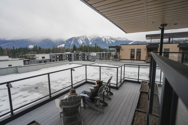 Property grounds 3, Zen Revy, Columbia-Shuswap