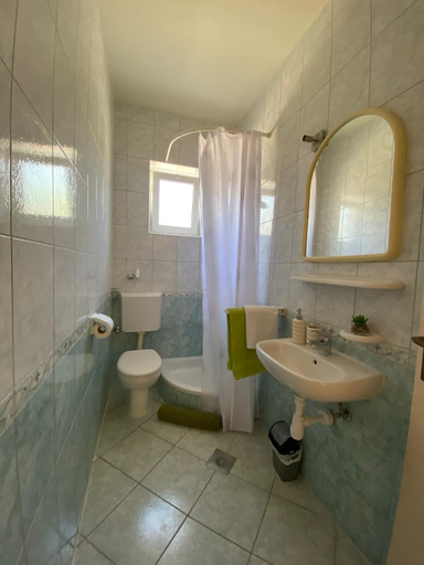 Bathroom 3, Apartments Nada, Sućuraj