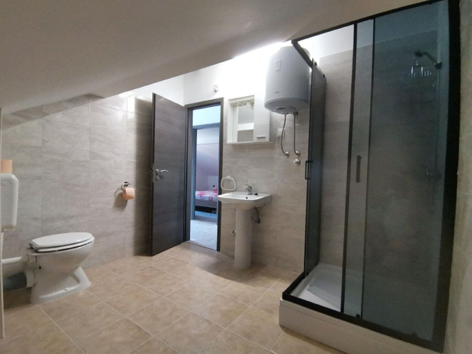 Bathroom 3, Apartment Igi, Preko