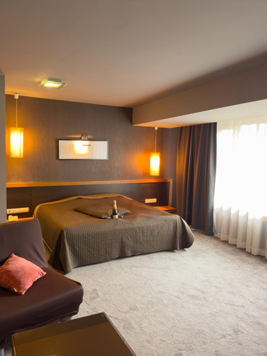 Bedroom 3, Family Hotel EDI, Stolichna