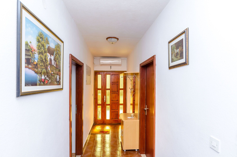 Interior entrance, Apartment Rustic, Jelsa