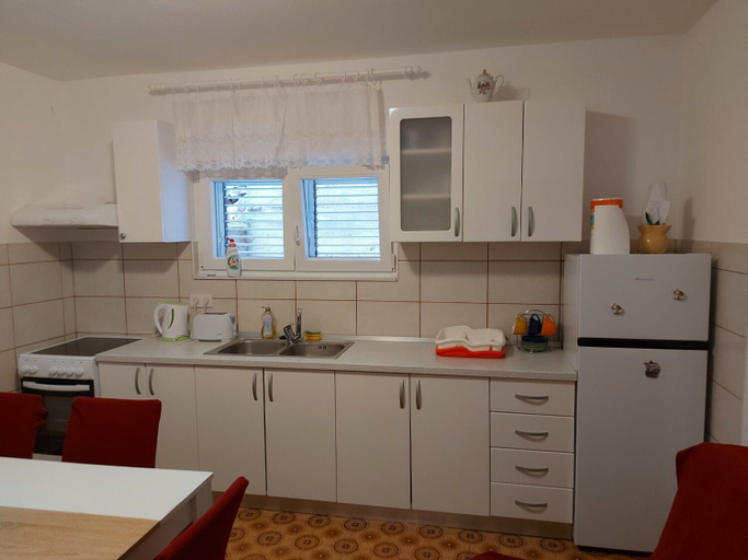 Others 4, Apartment Bila, Tisno