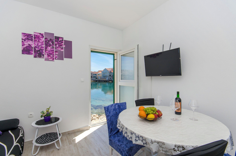 Dining 3, Apartment Paradise, Postira