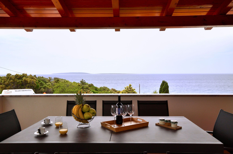 Others 5, Apartments Villa Sofia, Cres