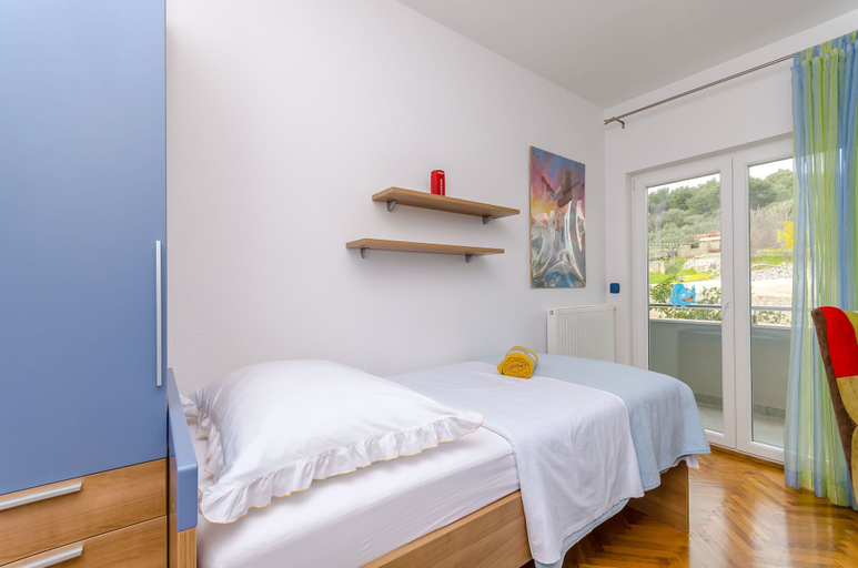 Bedroom 3, Apartments Doric, Trogir