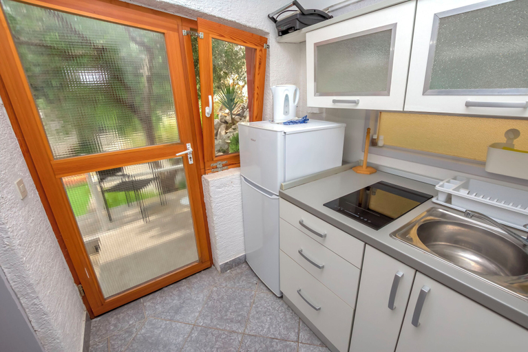 Private kitchen 3, Apartment Mladen, Pakoštane
