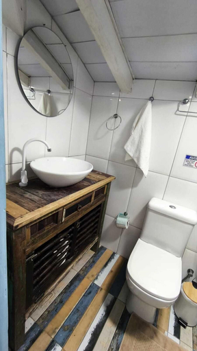 Bathroom 3, Estrela Praia, Fernando de Noronha