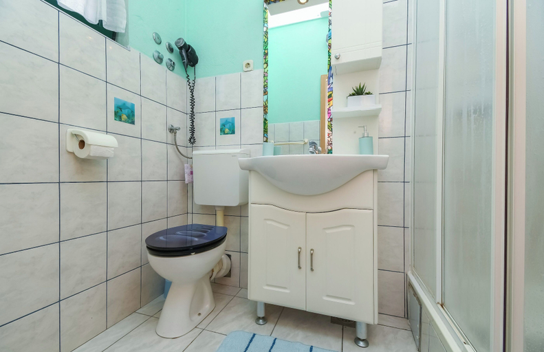 Bathroom 3, Apartments Toni, Šolta