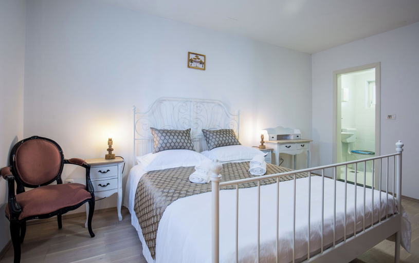 Bedroom 2, Stone Villa Bosnic, Cista Provo