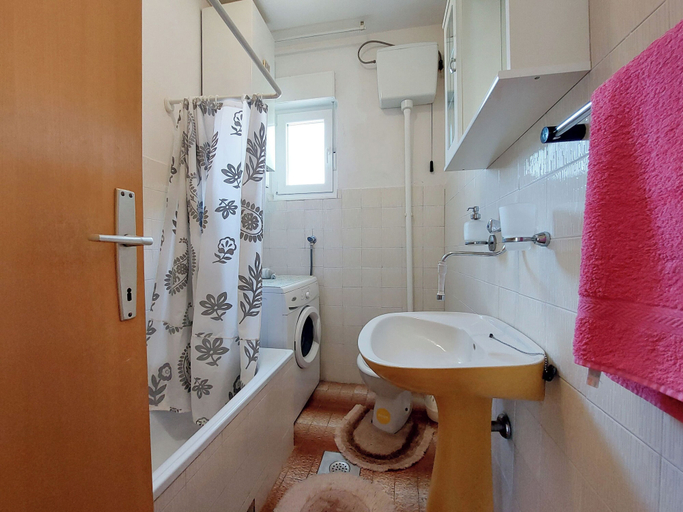 Bathroom 2, Apartment Vlasta, Crikvenica