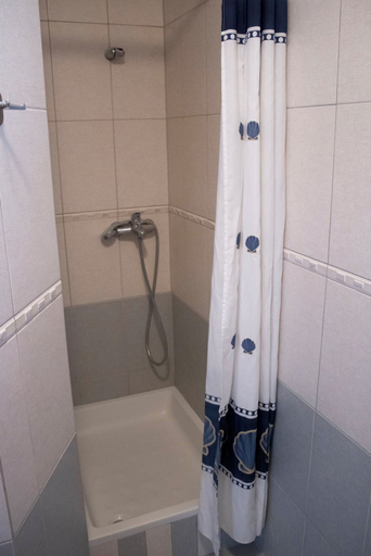 Bathroom 5, Apartments and Rooms Nikola, Dugi Rat