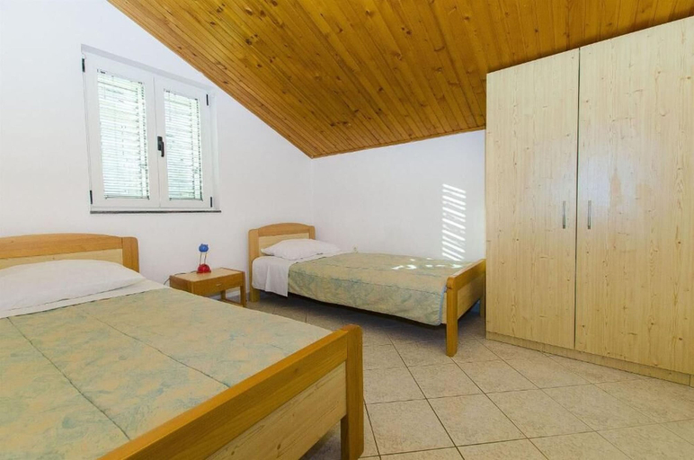 Bedroom 2, Apartments Nada, Šibenik