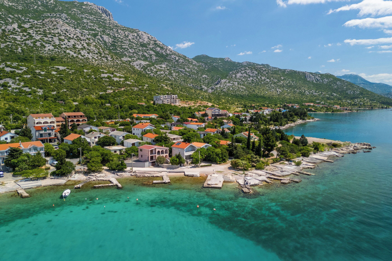 Beach 4, Apartments Bono, Karlobag