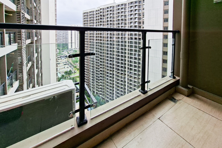 Other View & Surrounding, White Tone Studio for 2 Pax at Sky House BSD Apartment By Travelio, Tangerang Selatan