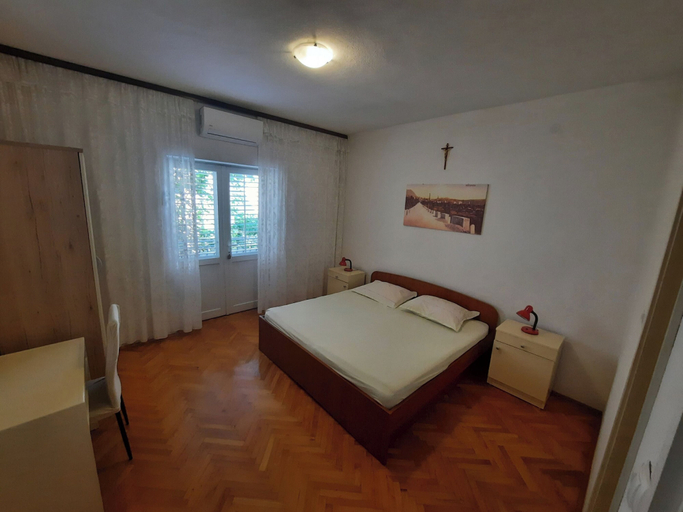 Bedroom 3, Apartments Zeljko, Makarska