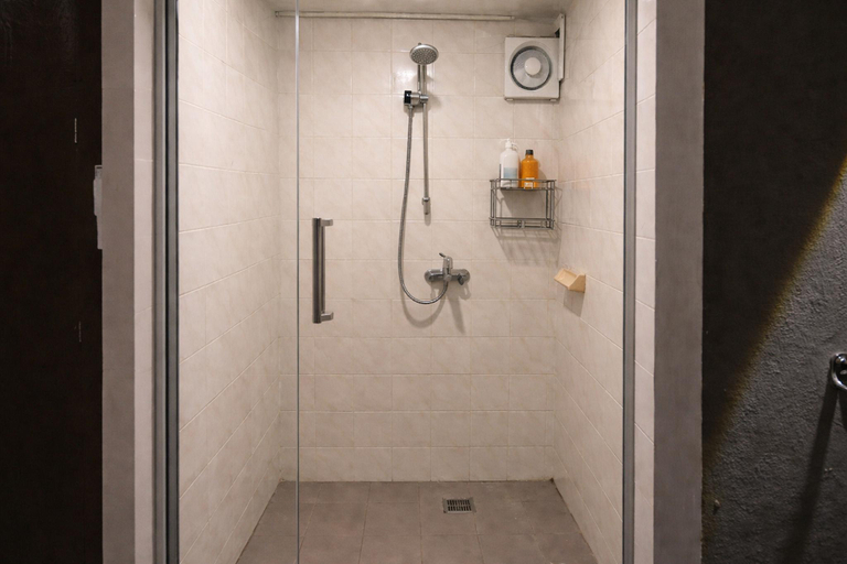 Bathroom 5, China Town Dorm by ichiro, Kuala Lumpur