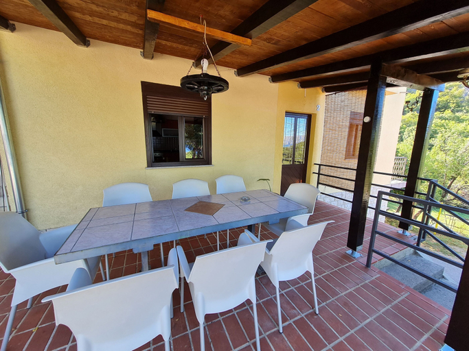 Others 5, Apartment Andrea, Senj