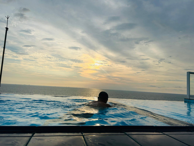 Swimming pool 5, Beach Front 2 by A&A Villas, Wattala