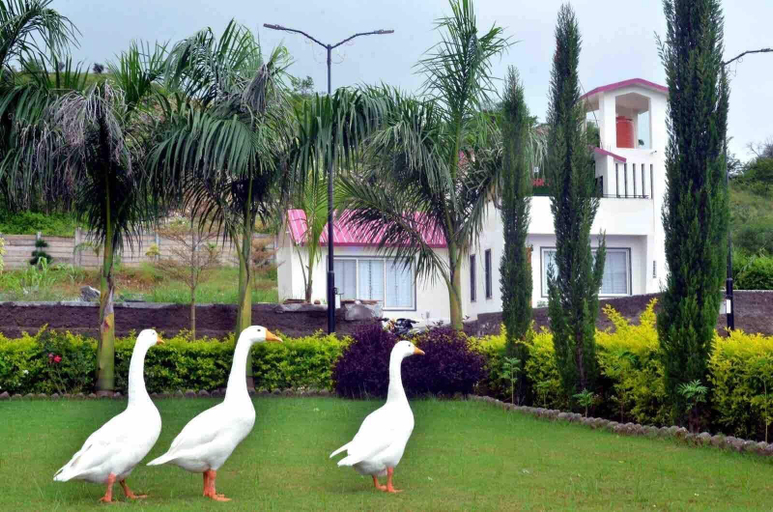 Garden view, Kisan Farm House | Serene 2BR Villa with Private Pool & Garden, Hillside Stay, Rajsamand
