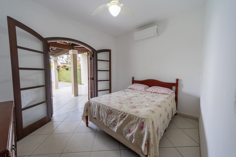 Room 2, Casa c Churrasqueira Perto da Praia de Pernambuco, Guarujá
