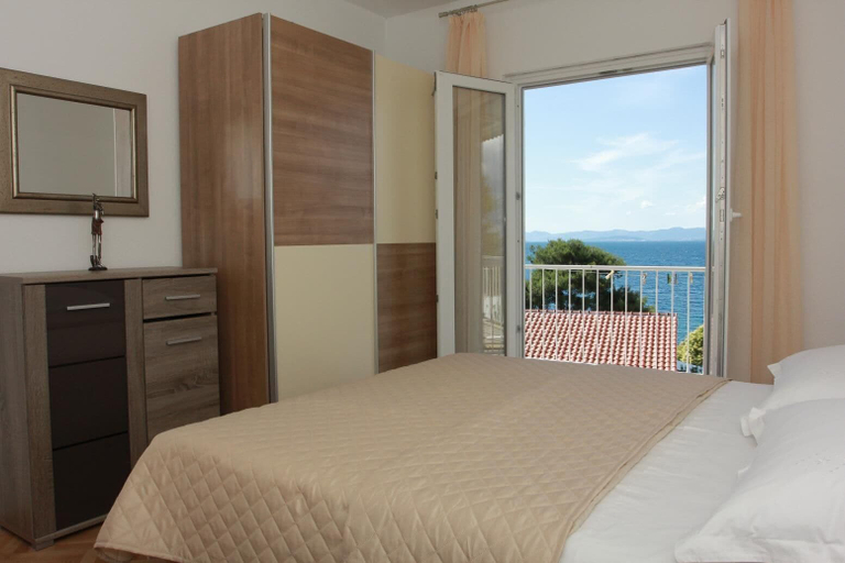 Bedroom 3, Apartment Vinko, Postira