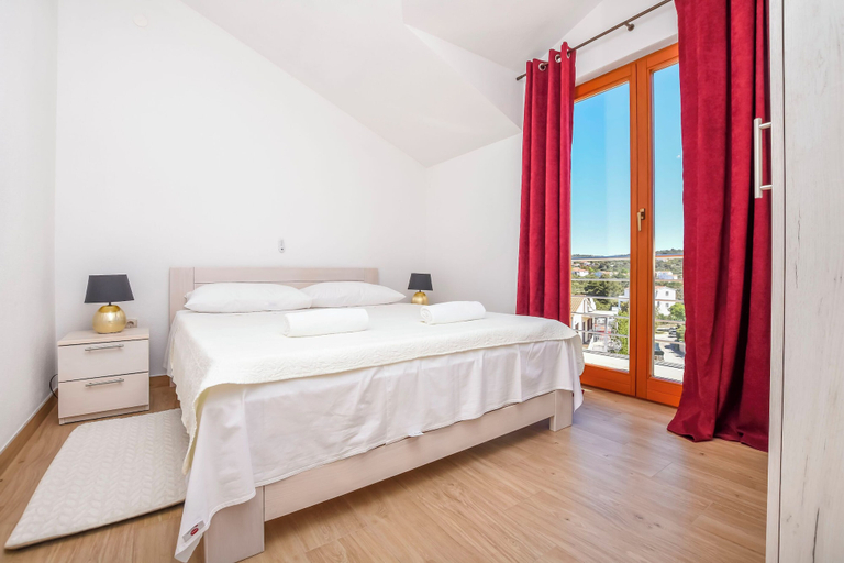 Room 3, Apartments Mareni, Rogoznica