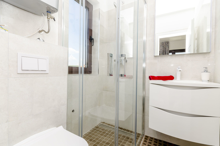 Bathroom 3, Villa Alka, Okrug